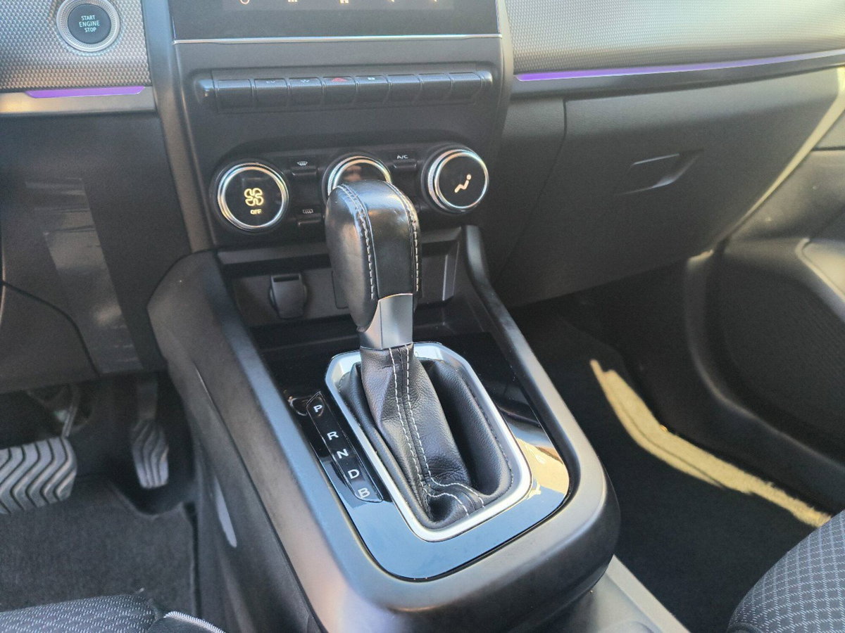 Renault Arkana E-Tech 145 CV Intens (12)