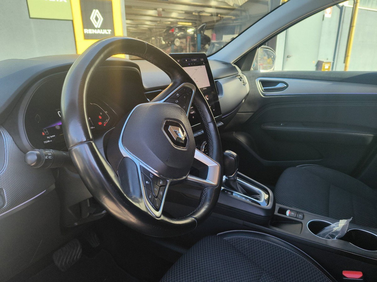 Renault Arkana E-Tech 145 CV Intens (15)