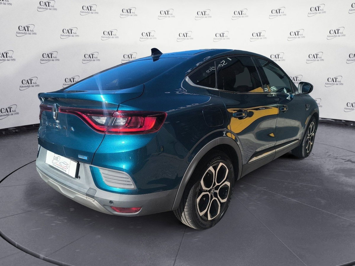 Renault Arkana E-Tech 145 CV Intens (5)