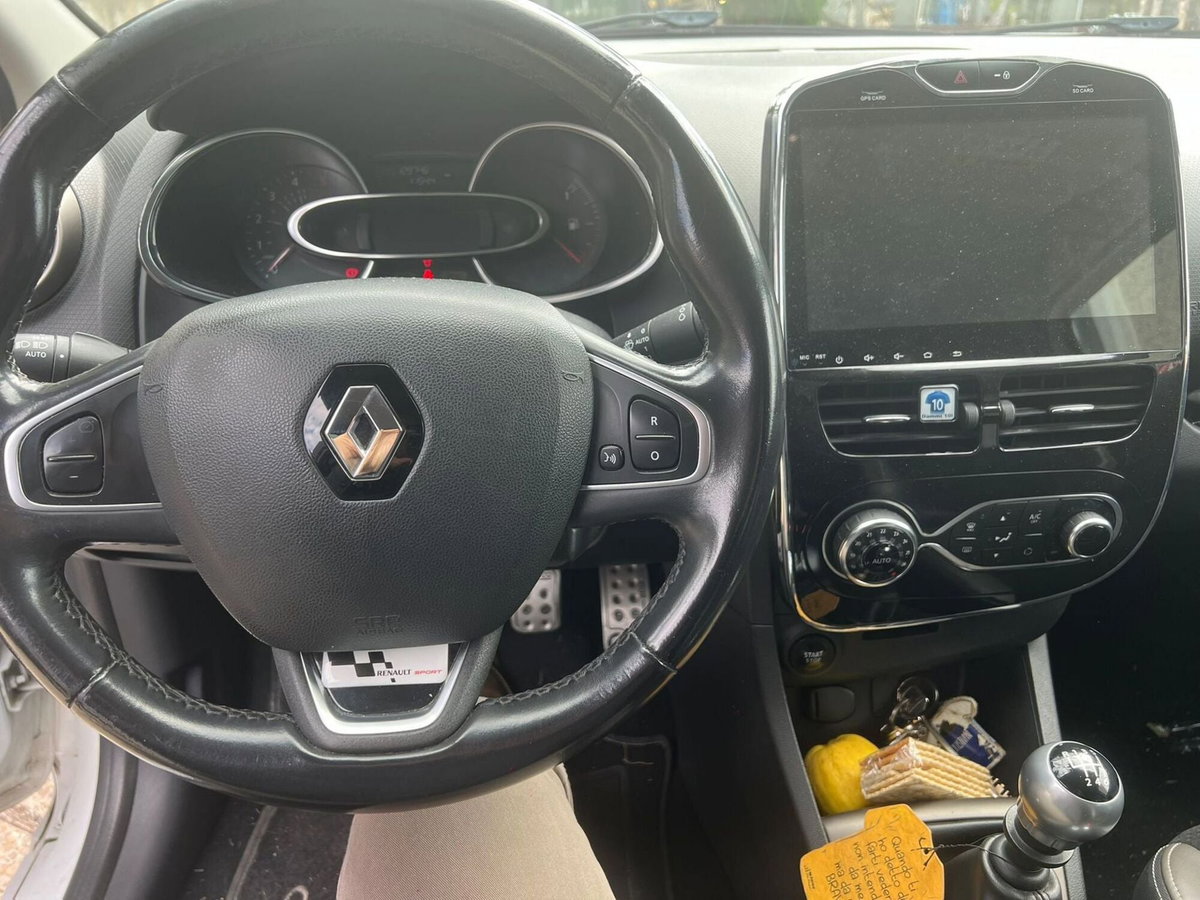 Renault Clio dCi 8V 110CV Start&Stop 5 porte Energy Excite (11)