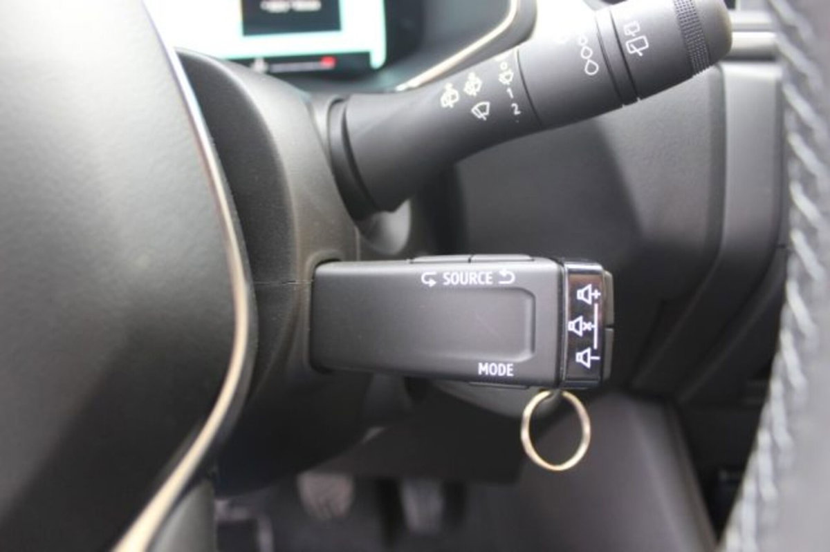 Renault Captur TCe 90 CV Techno (17)