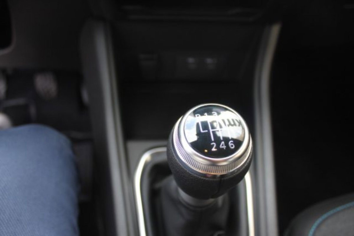 Renault Captur TCe 90 CV Techno (18)