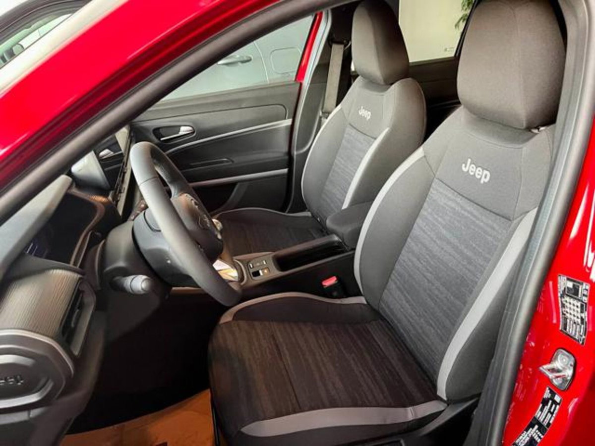 Jeep Avenger 1.2 turbo Longitude fwd 100cv (11)