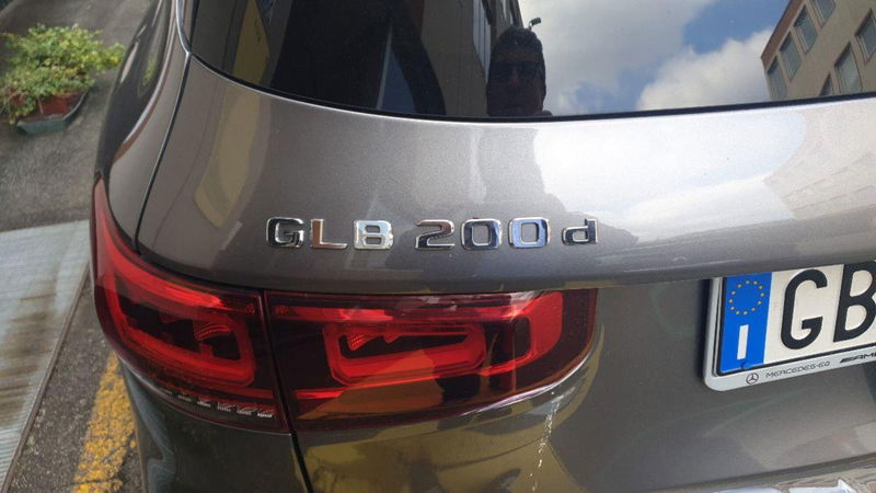 Mercedes-Benz GLB 200 d Automatic Sport Plus