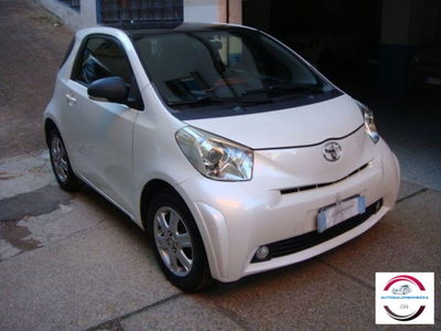 Toyota iQ 1.0 CVT Sol usata