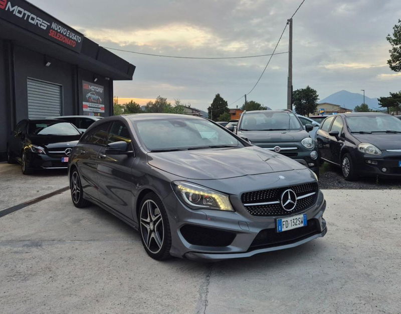 Mercedes-Benz CLA Shooting Brake 220 d Automatic Premium Dark Night