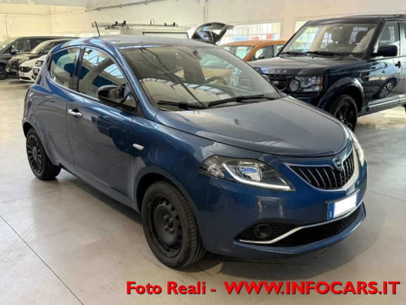 Lancia Ypsilon 1.0 FireFly 5 porte S&S Hybrid Gold Plus