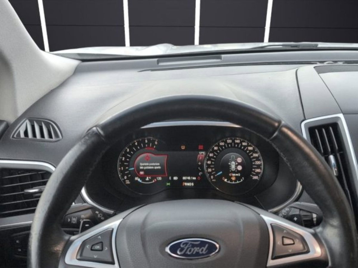 Ford Edge 2.0 TDCI 210 CV AWD Start&Stop Powershift Sport (17)