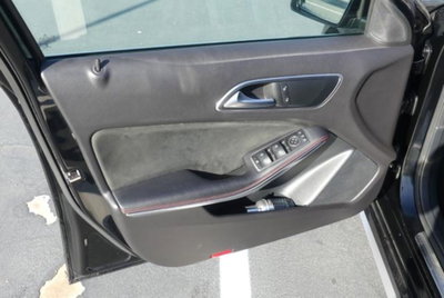 Mercedes-Benz Classe A 45 AMG 4Matic Automatic (15)