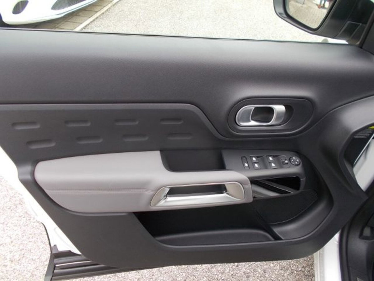 Citroen C5 Aircross Aircross Hybrid 225 E-EAT8 Shine (15)