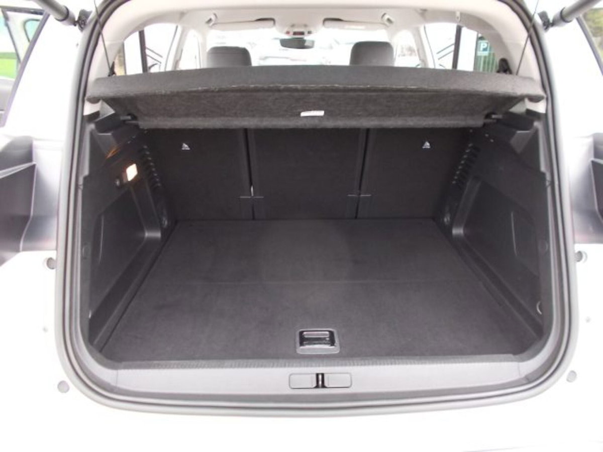 Citroen C5 Aircross Aircross Hybrid 225 E-EAT8 Shine (19)