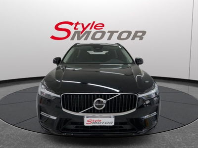 Volvo XC60 B4 (d) AWD automatico Core N1 usata