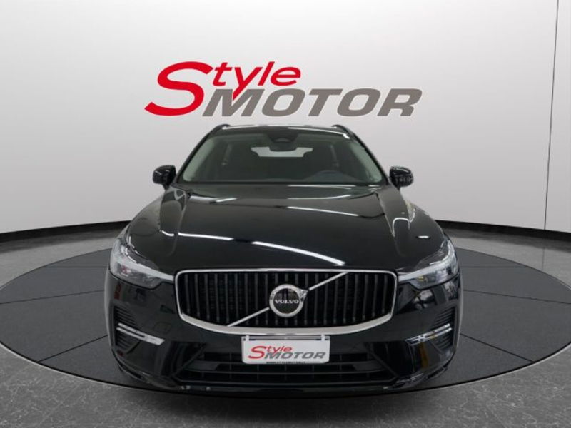 Volvo XC60 B4 (d) AWD automatico Core N1