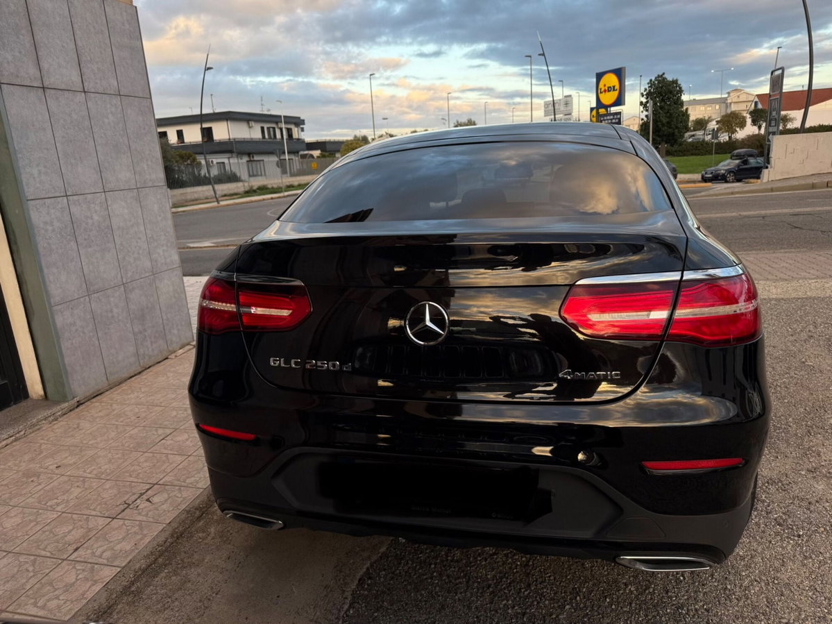 Mercedes-Benz GLC Coupé 250 d 4Matic Coupé Premium (14)