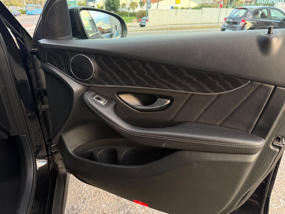 Mercedes-Benz GLC Coupé 250 d 4Matic Coupé Premium (16)