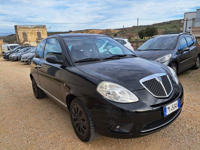 Lancia Ypsilon 1.2 Argento