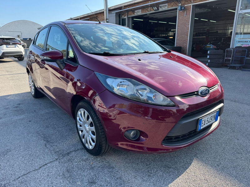 Ford Fiesta 1.4 5 porte Bz.- GPL Titanium