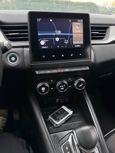 Renault Captur Plug-in Hybrid E-Tech 160 CV Techno (15)