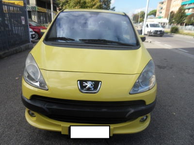 Peugeot 1007 1.4 Happy usata
