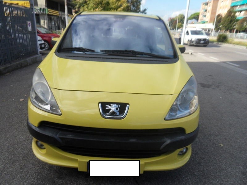 Peugeot 1007 1.4 Happy