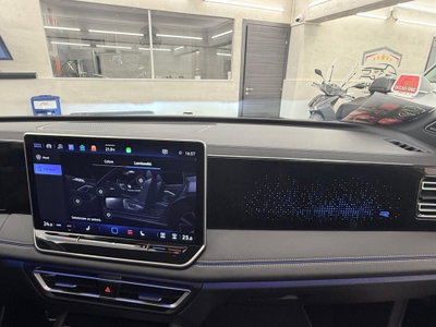 Volkswagen Tiguan 2.0 tdi R-Line 4motion 193cv dsg (11)