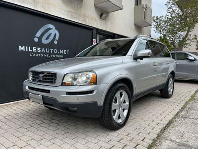 Volvo XC90 D5 AWD Geartronic Summum usata