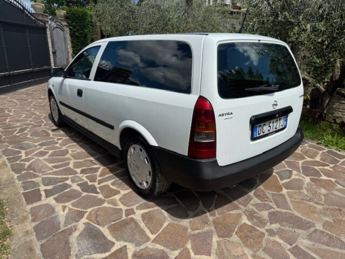 Opel Astra Station Wagon 1.7 16V CDTI 80CV cat Station Wagon 3 porte Van (4)