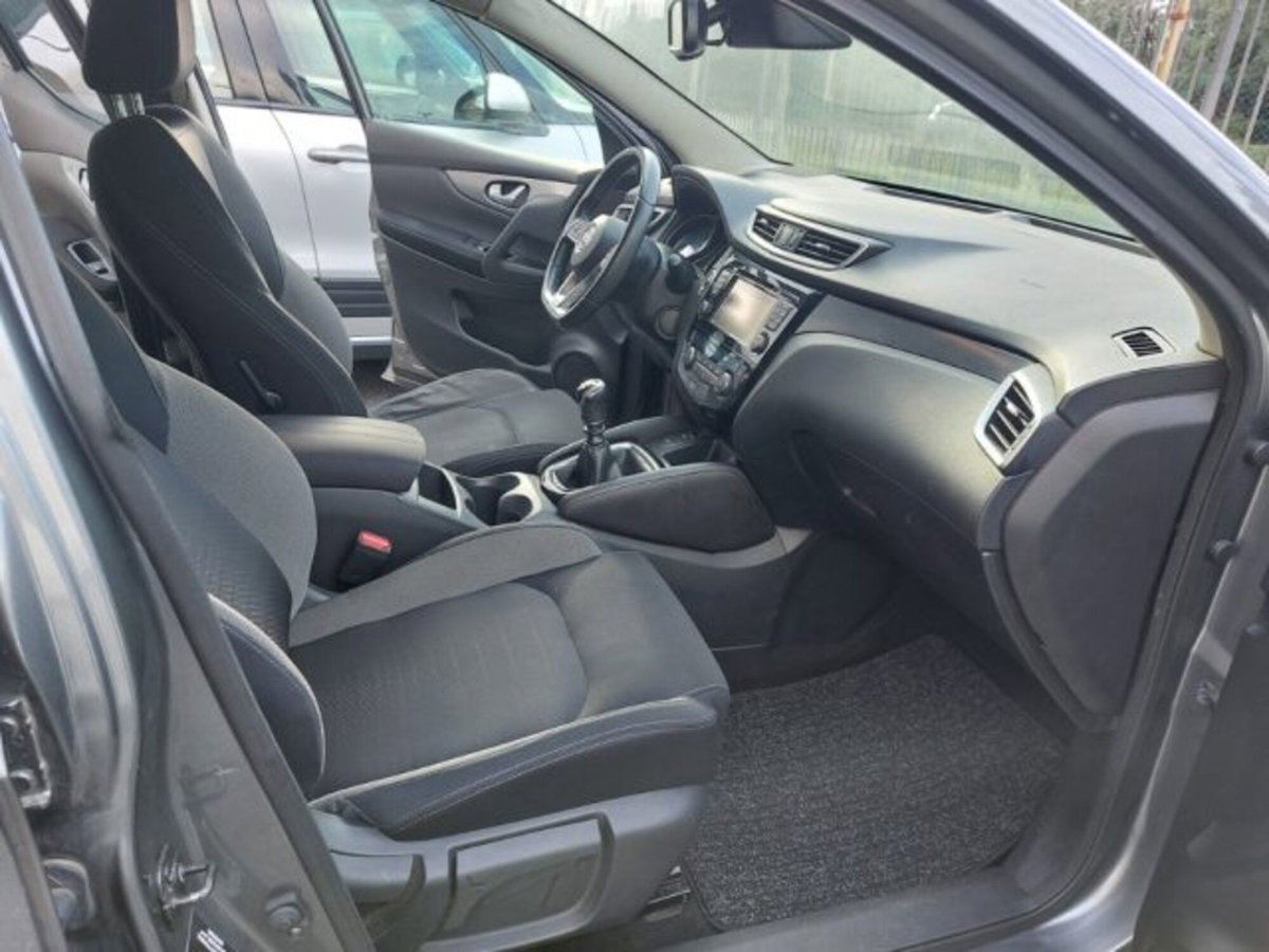 Nissan Qashqai 1.5 dCi Business (11)