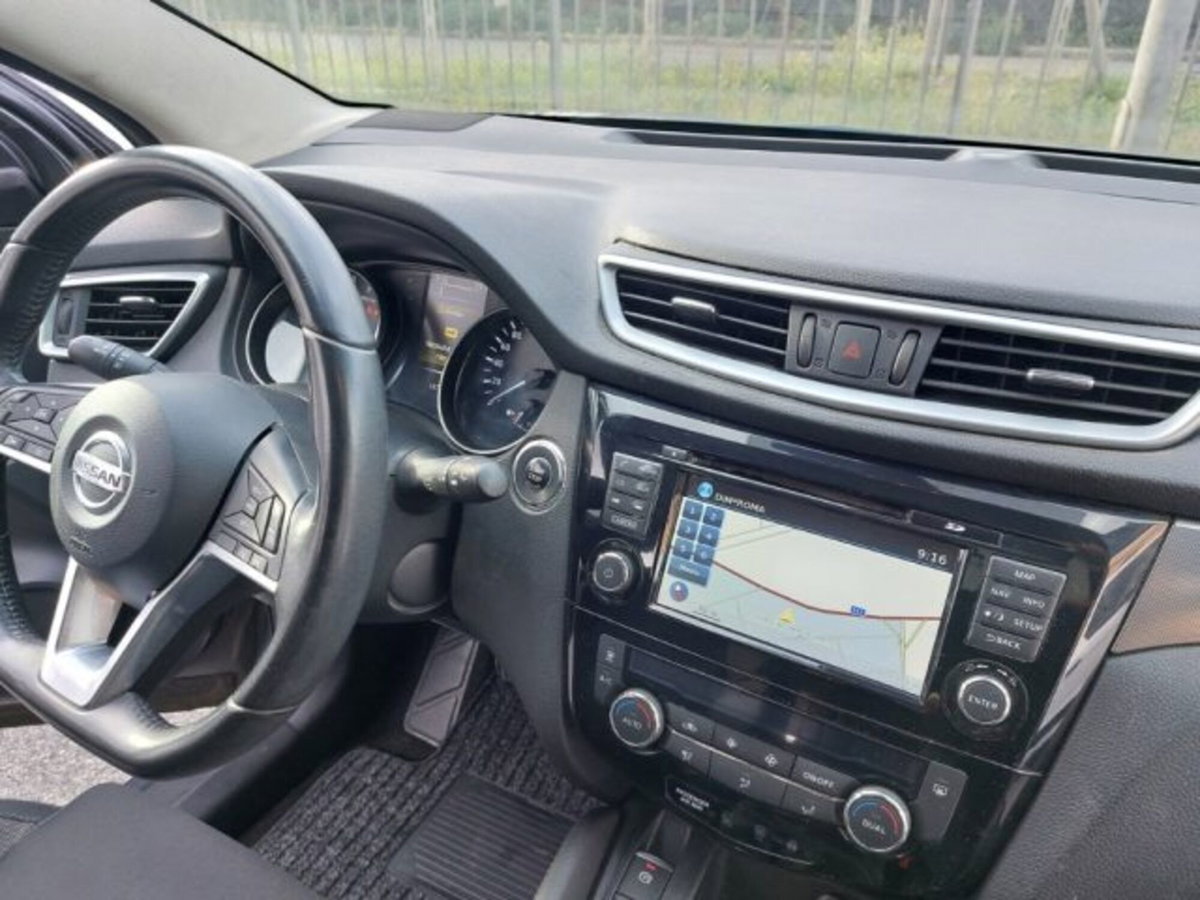 Nissan Qashqai 1.5 dCi Business (12)