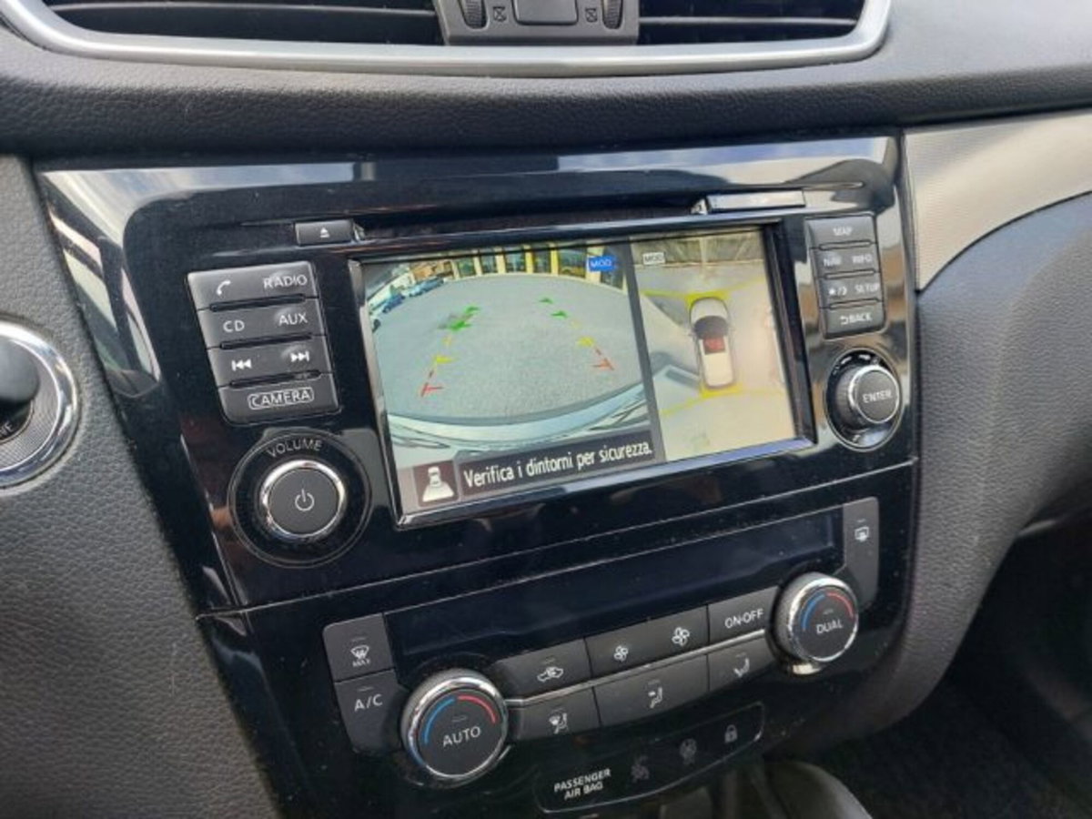 Nissan Qashqai 1.5 dCi Business (17)