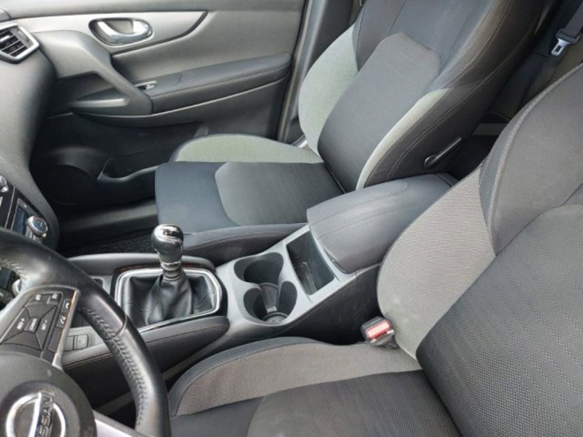 Nissan Qashqai 1.5 dCi Business (8)