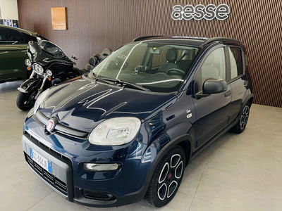 Fiat Panda 1.0 FireFly S&S Hybrid City Cross usata