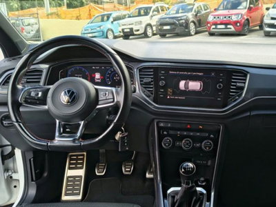 Volkswagen T-Roc 1.5 tsi R-Line (12)