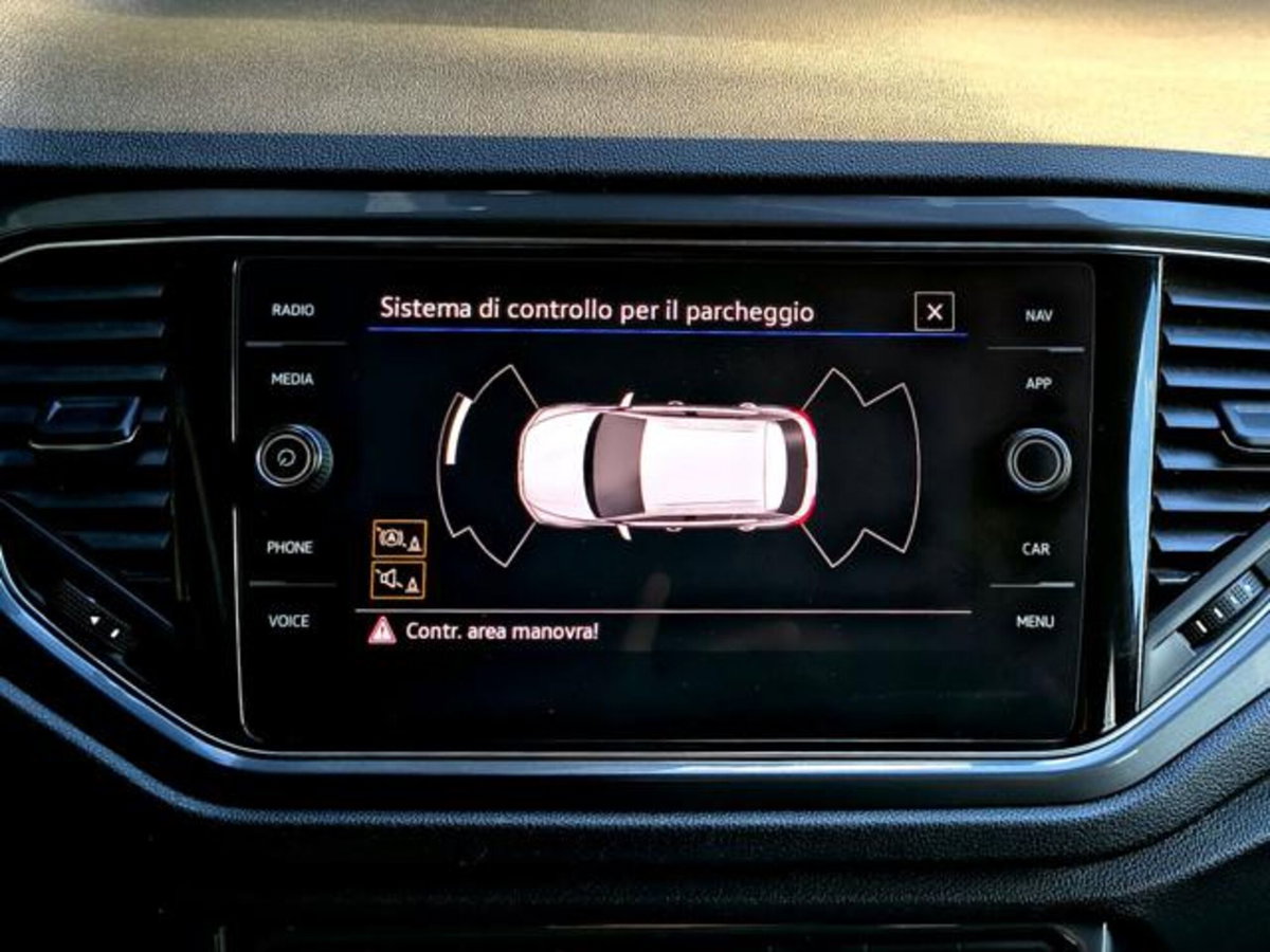Volkswagen T-Roc 1.5 tsi R-Line (14)