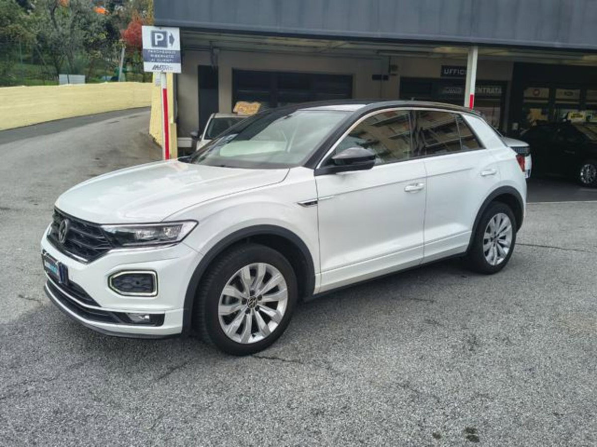 Volkswagen T-Roc 1.5 tsi R-Line (19)
