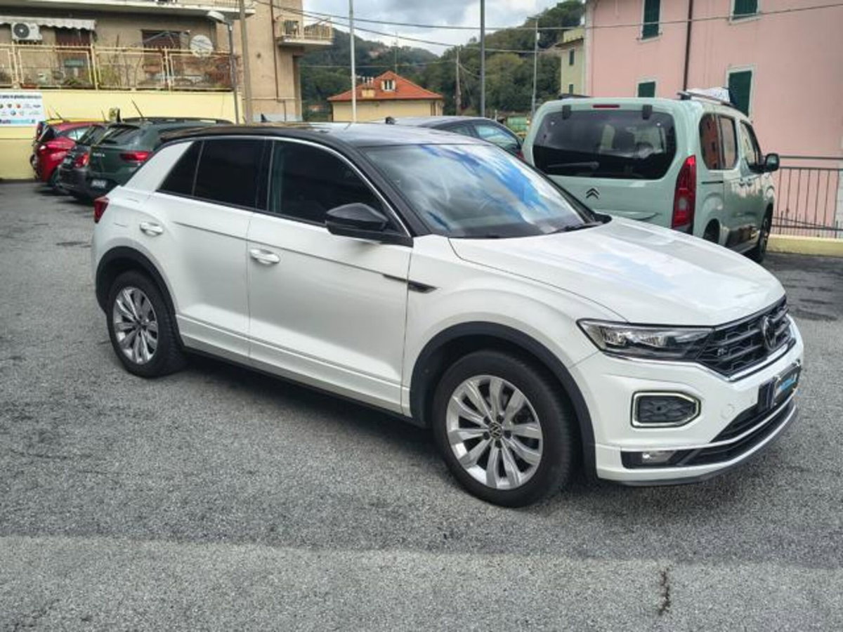 Volkswagen T-Roc 1.5 tsi R-Line (3)