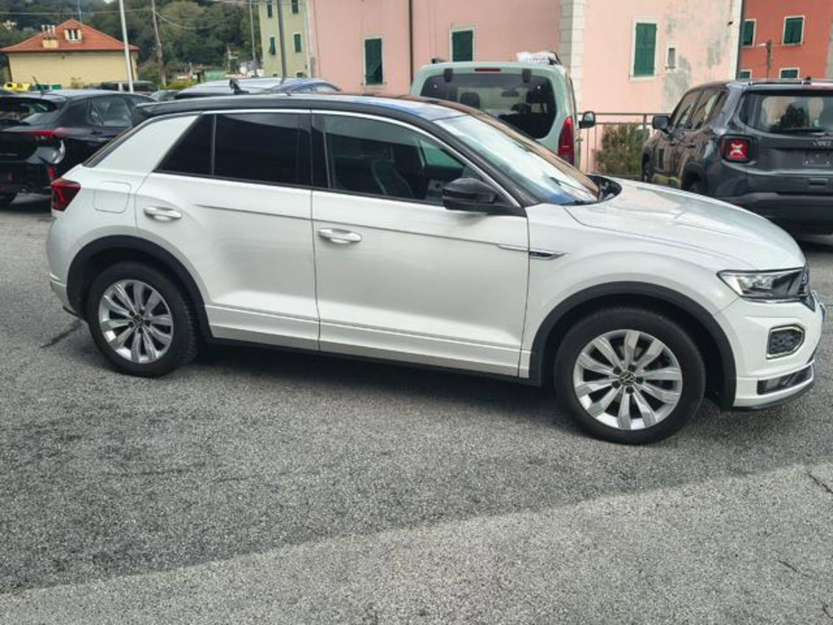 Volkswagen T-Roc 1.5 tsi R-Line (4)