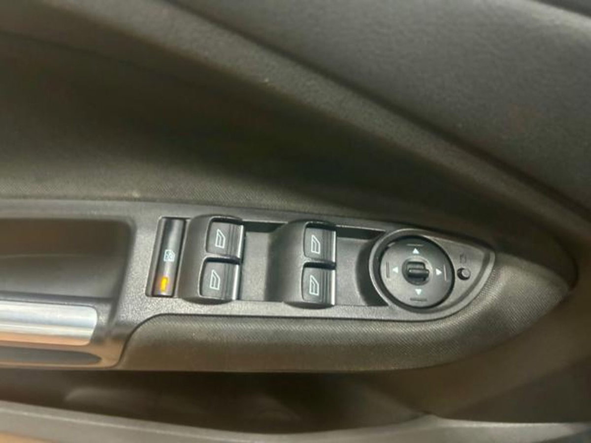 Ford C-Max 1.0 EcoBoost 100CV Plus (10)