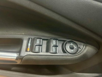 Ford C-Max 1.0 EcoBoost 100CV Plus (11)