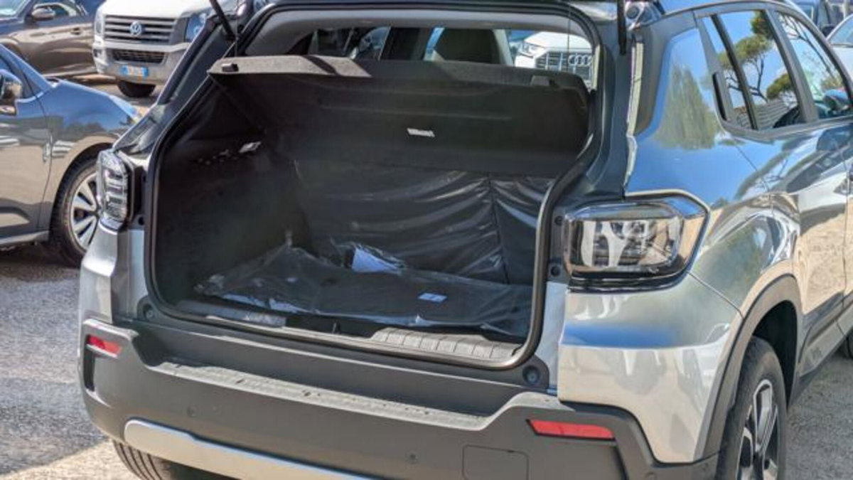 Jeep Avenger 1.2 turbo e-hybrid mhev Summit fwd 110cv edct6 (16)