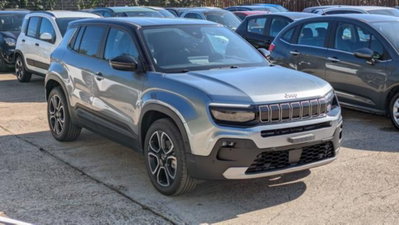 Jeep Avenger 1.2 turbo e-hybrid mhev Summit fwd 110cv edct6 (2)