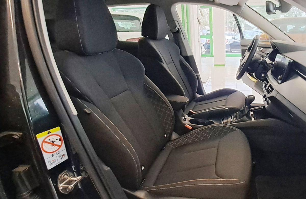 Skoda Kamiq 1.0 TSI 115 CV DSG Ambition (9)