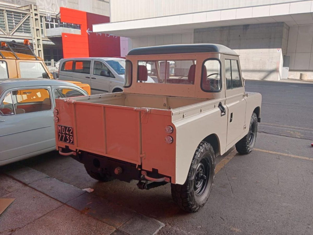 Land Rover Defender 110 2.5 Tdi cat Pick Up (2)