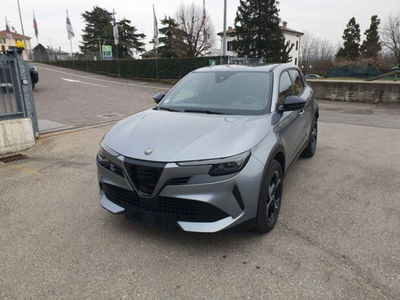 Alfa Romeo Junior 1.2 ibrida Speciale 145cv edct6 nuova