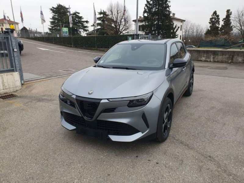 Alfa Romeo Junior 1.2 ibrida Speciale 145cv edct6