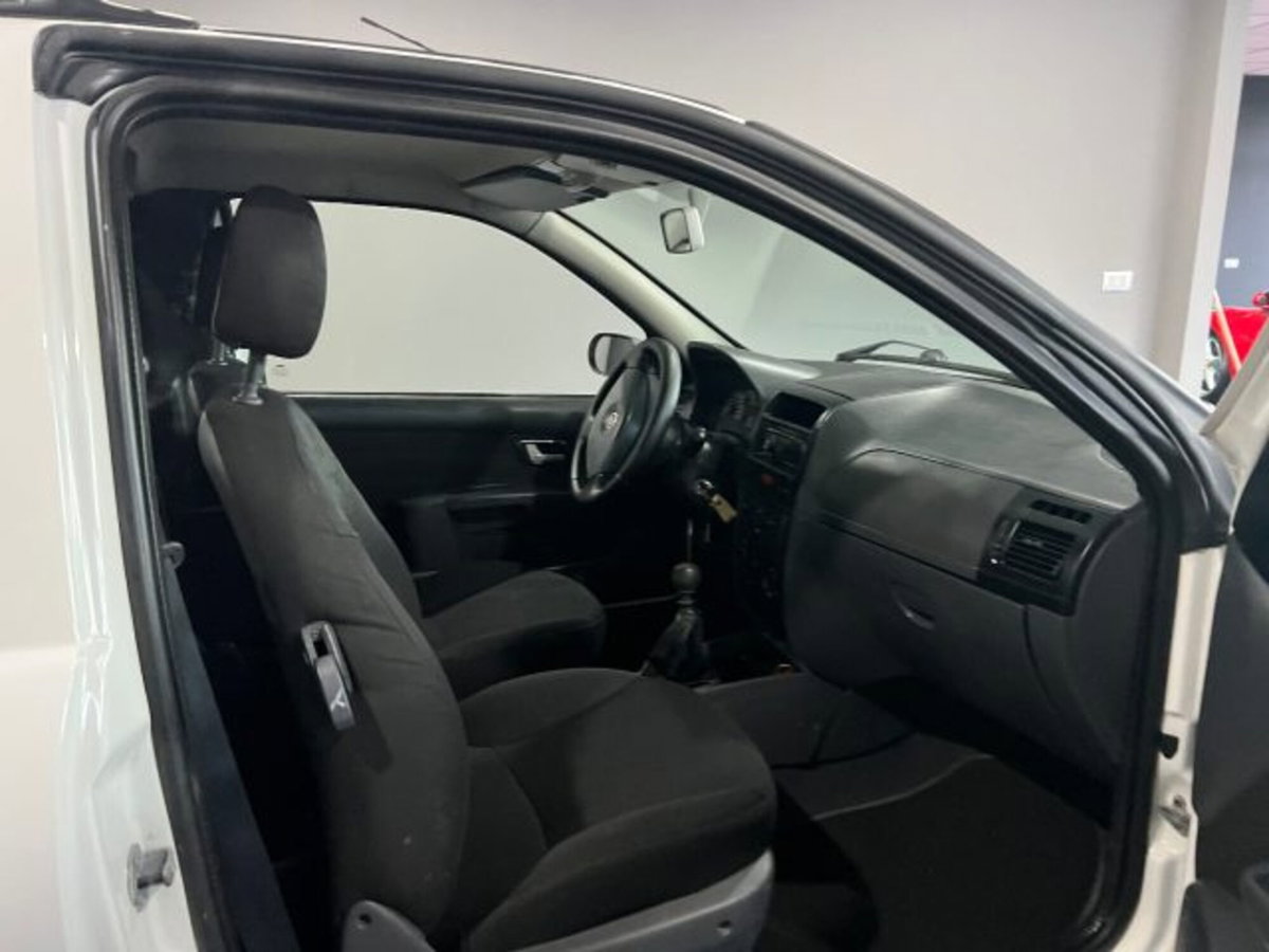 Fiat Strada 1.3 MJT Pick-up (10)