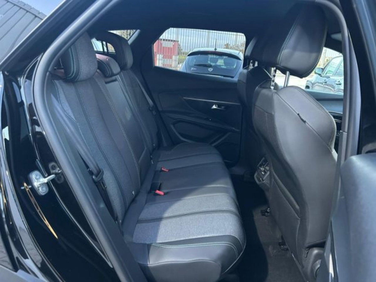 Peugeot 3008 BlueHDi 130 S&S EAT8 Allure Pack (20)