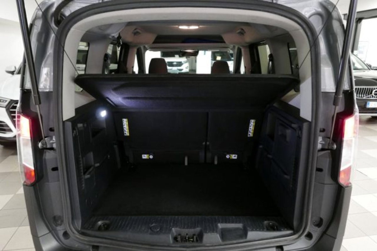 Ford Tourneo Courier 1.0 ecoboost 125cv Active powershift (12)