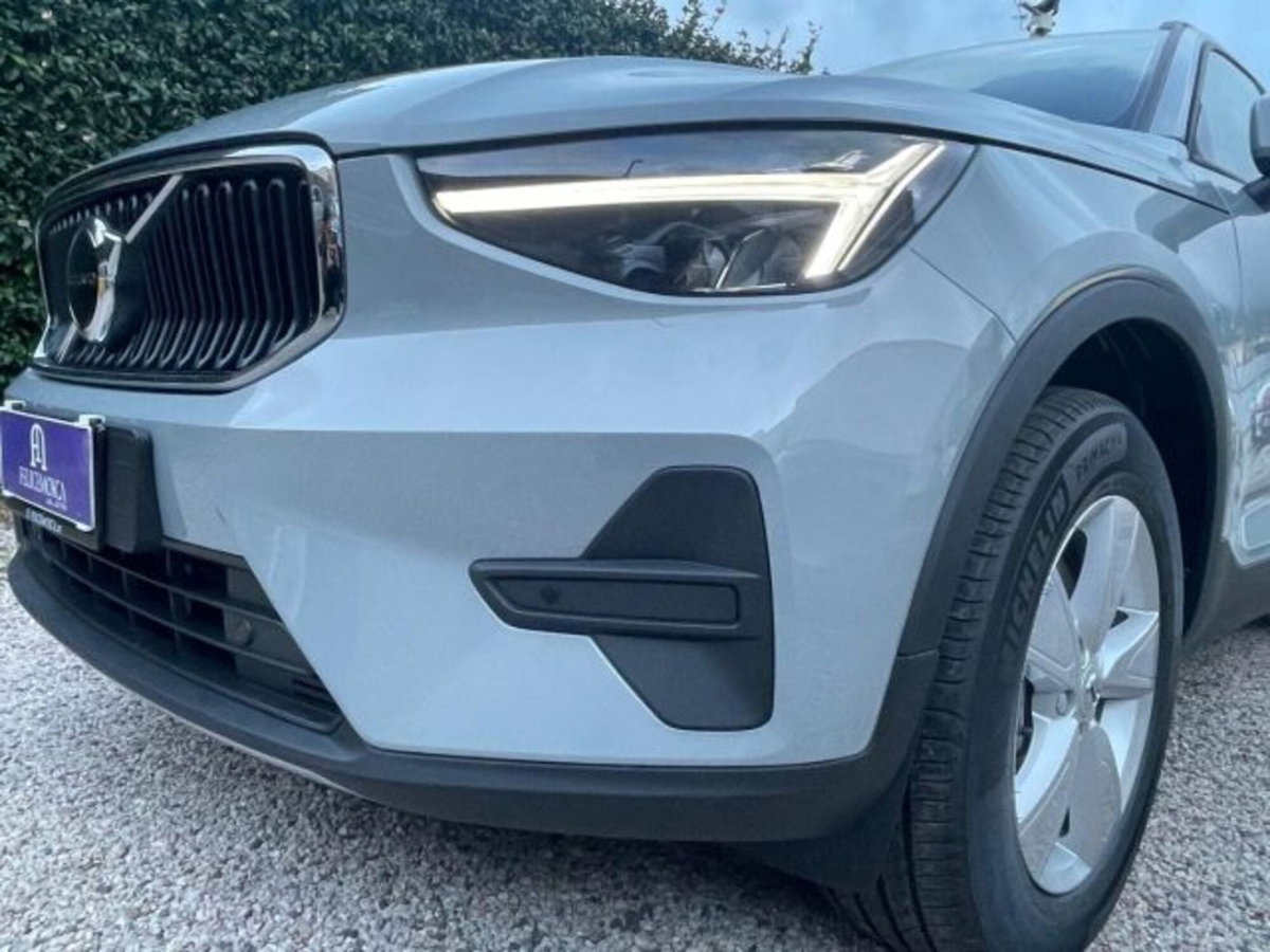Volvo XC40 B3 automatico Essential (10)