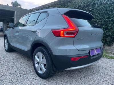 Volvo XC40 B3 automatico Essential (3)